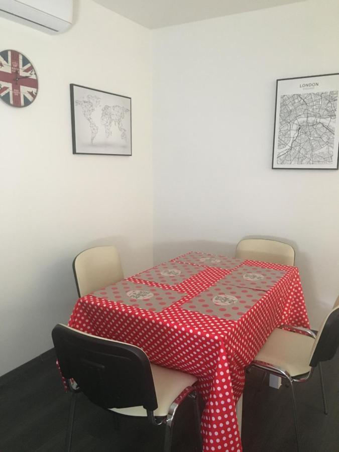 Buckingham Palace Apartman, Debrecen Eksteriør bilde