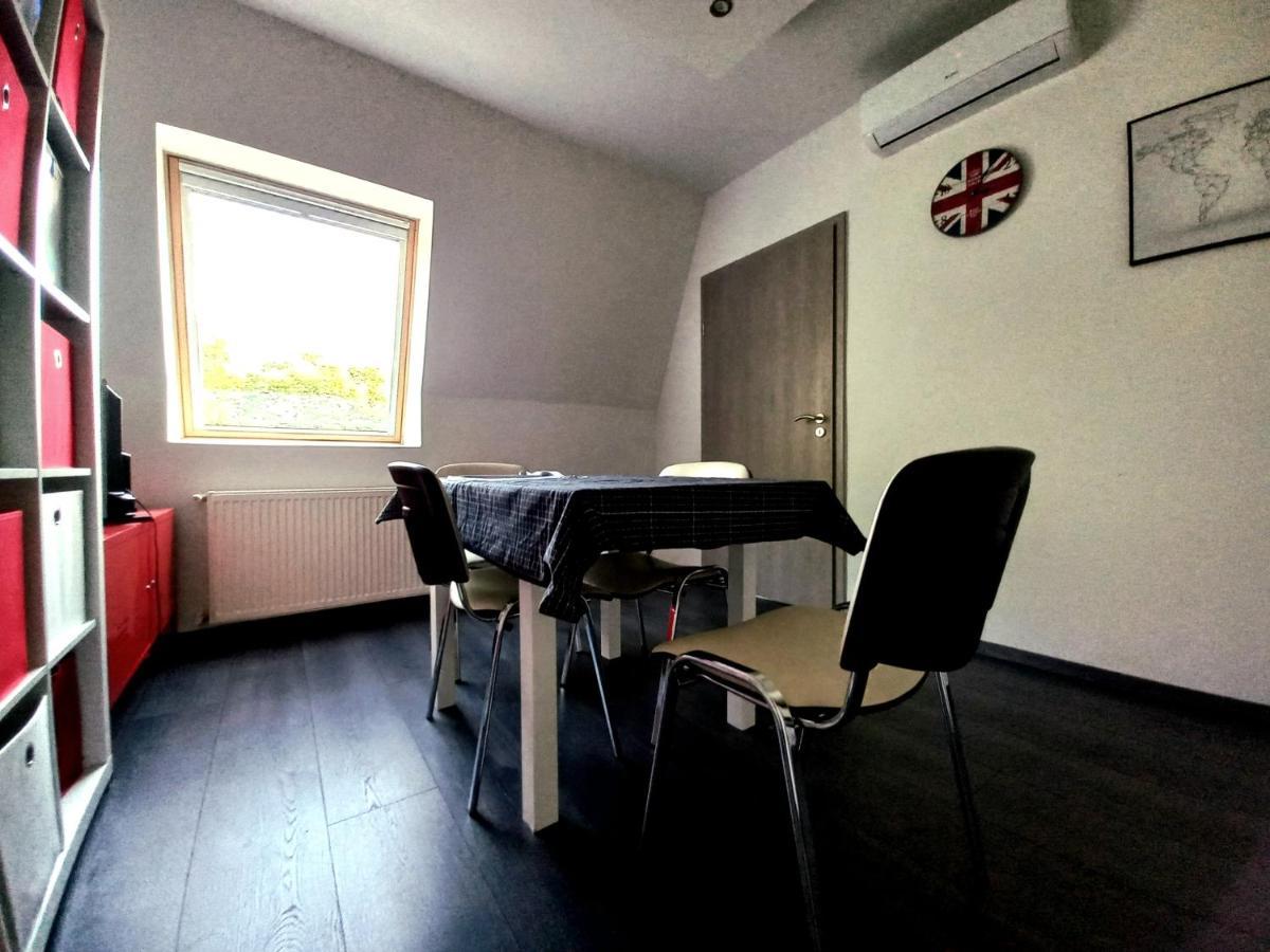 Buckingham Palace Apartman, Debrecen Eksteriør bilde